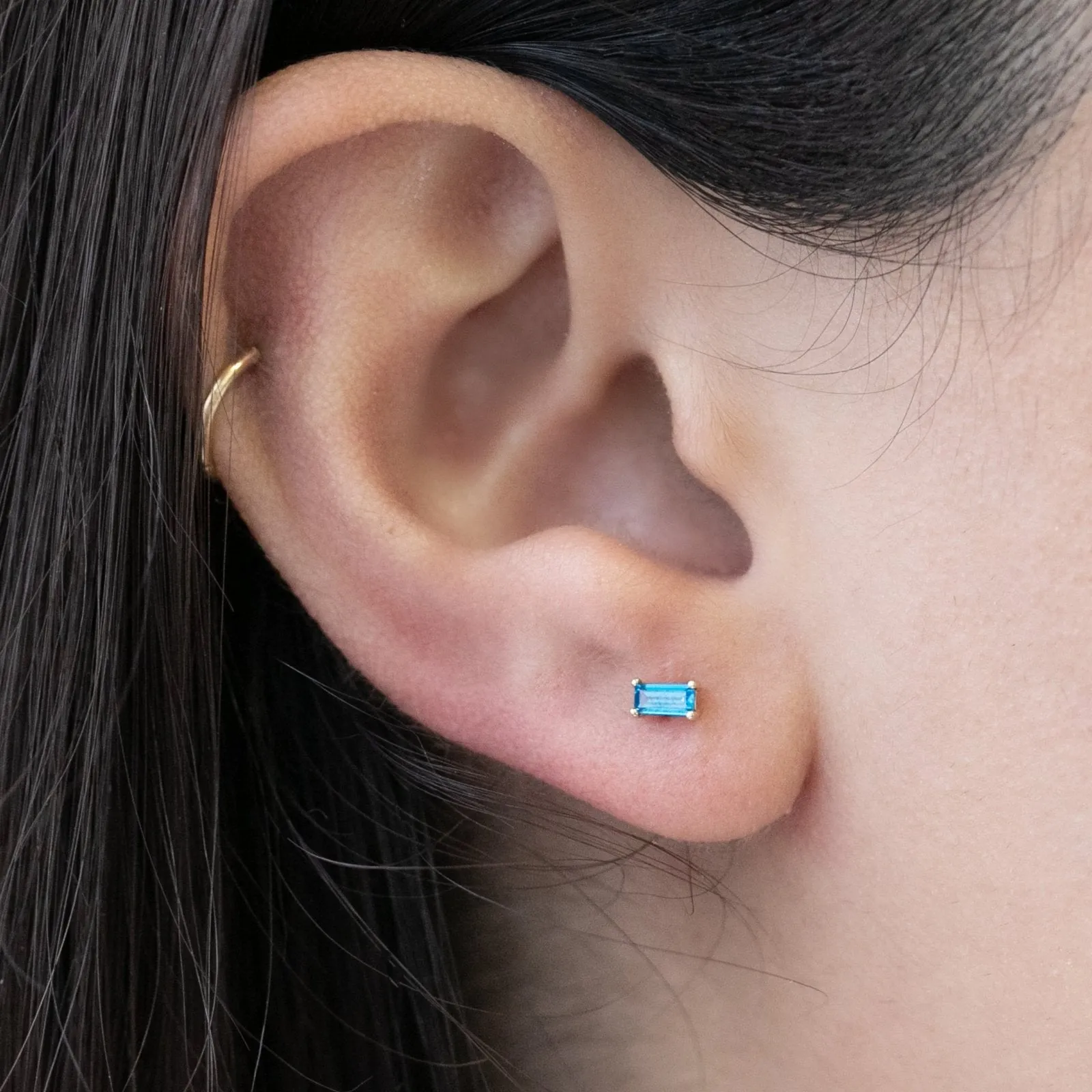 14K Gold Baguette Cut Blue Topaz Helix Tragus Internally Threaded Flat Back Earring Labret Stud