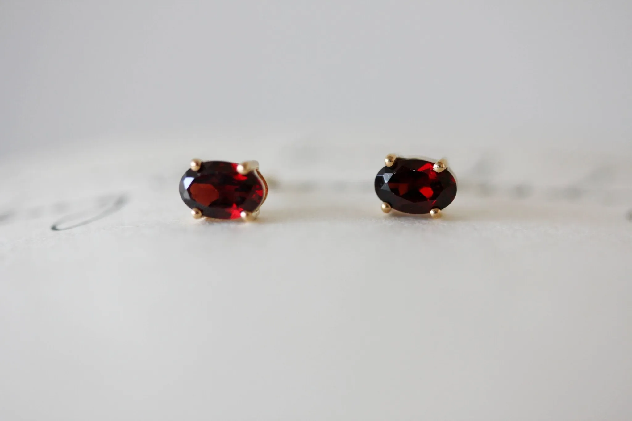 Ava Garnet Stud