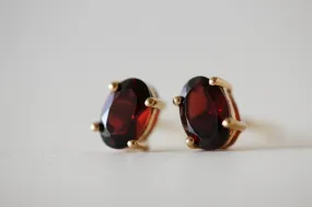 Ava Garnet Stud