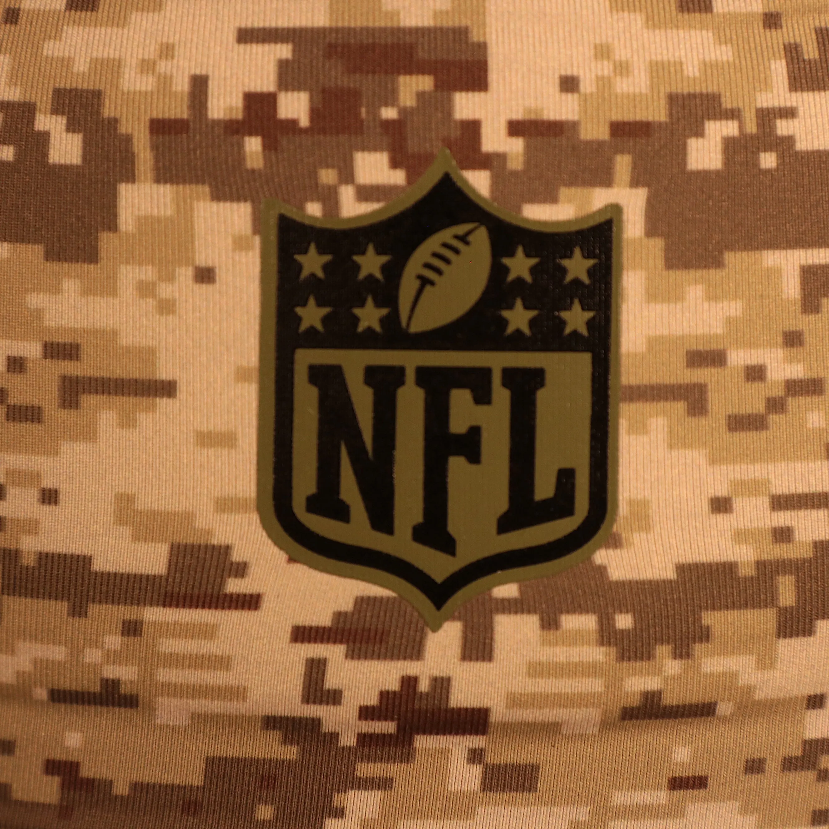 NFL Shield 2021 Salute To Service On Field Sideline Skull Headband