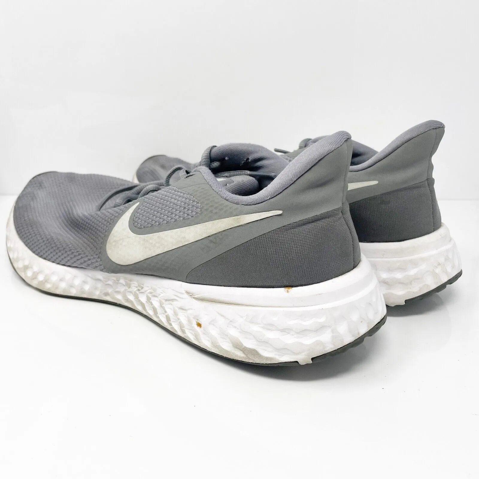 Nike Mens Revolution 5 BQ6714-002 Gray Running Shoes Sneakers Size 12.5 W