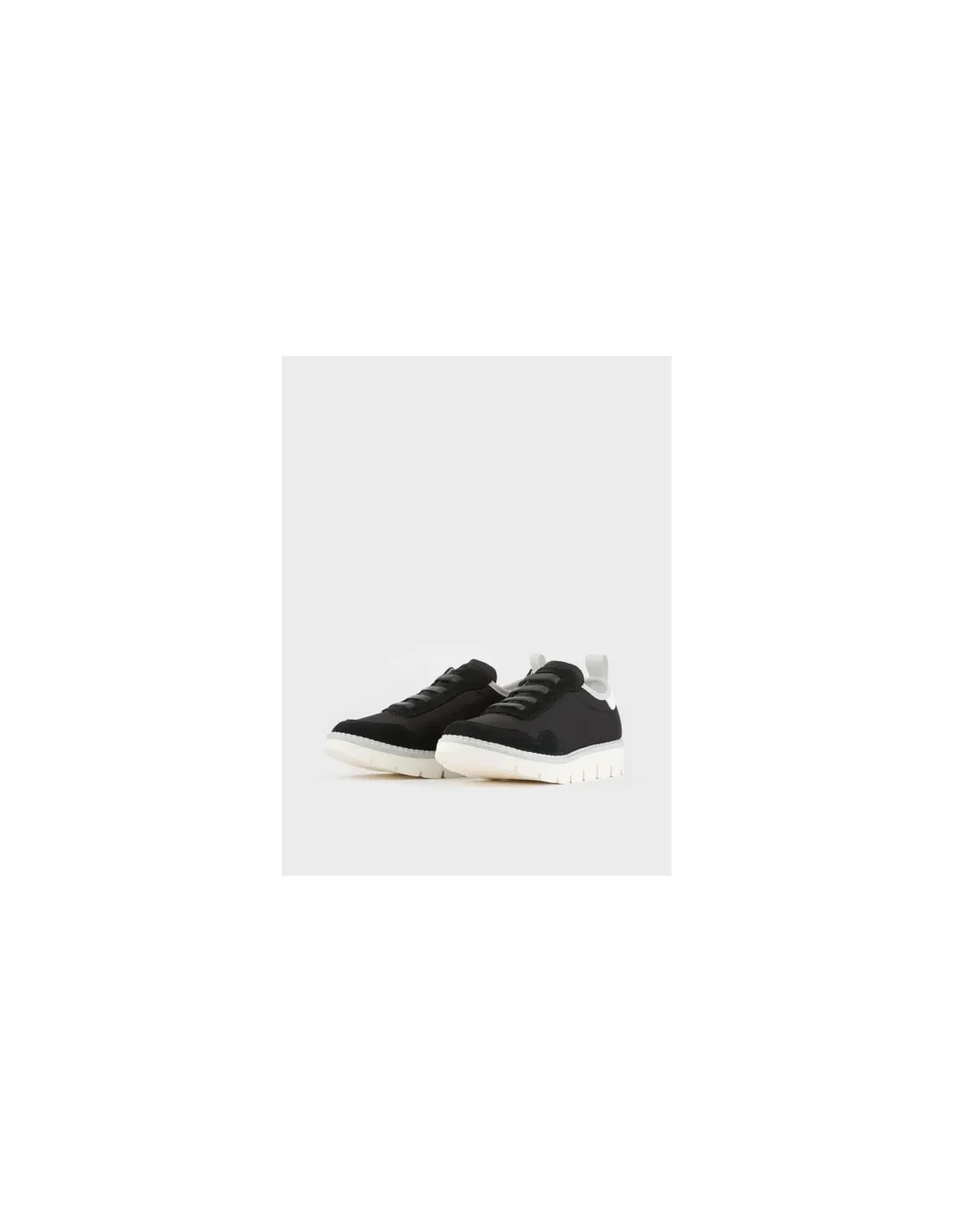 P05 Slip-On Negro